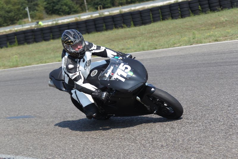 /Archiv-2018/44 06.08.2018 Dunlop Moto Ride and Test Day  ADR/Strassenfahrer-Sportfahrer grün/115